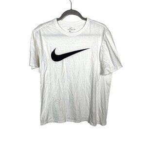 Nike white t-shirt‎